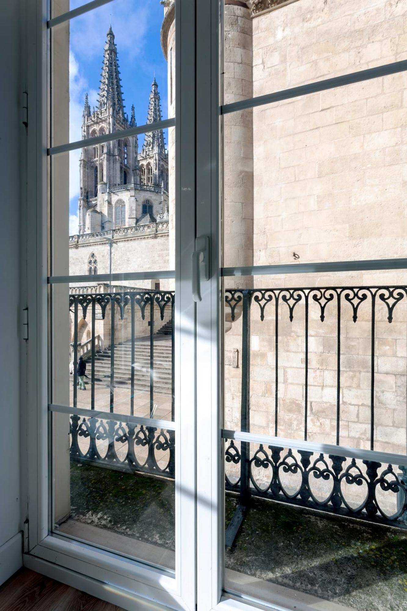 Cinco Balcones A La Catedral By Unique Rooms Burgo Buitenkant foto